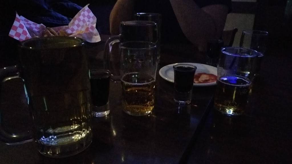 New Flower Drum Restaurant | restaurant | 2428 Lake Shore Blvd W, Etobicoke, ON M8V 1B7, Canada | 4162557717 OR +1 416-255-7717