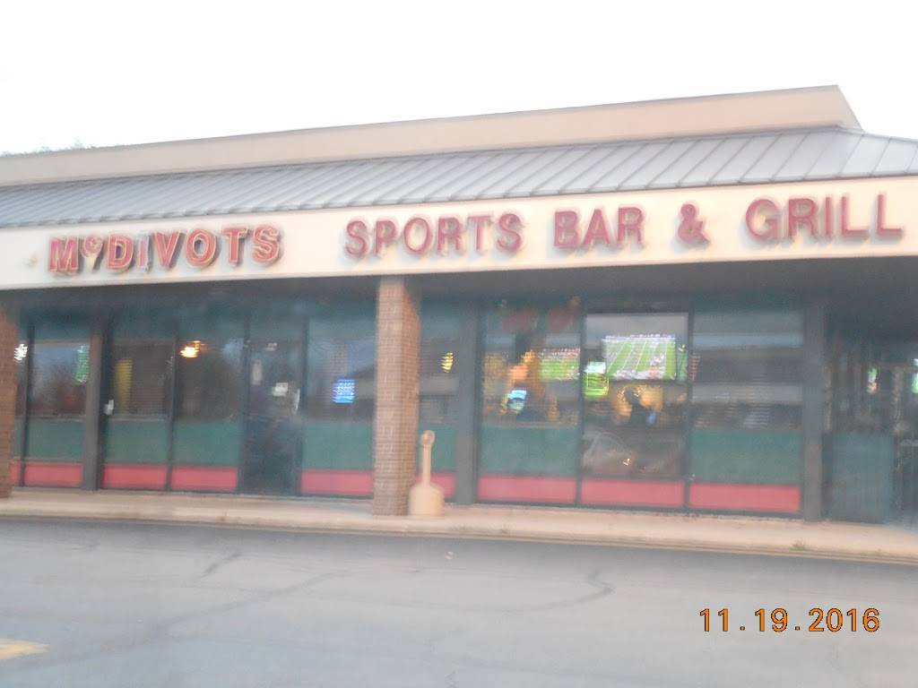 McDivots Sports Bar & Grill | restaurant | 12900 South La Grange Road, Palos Park, IL 60464, USA | 7083615687 OR +1 708-361-5687