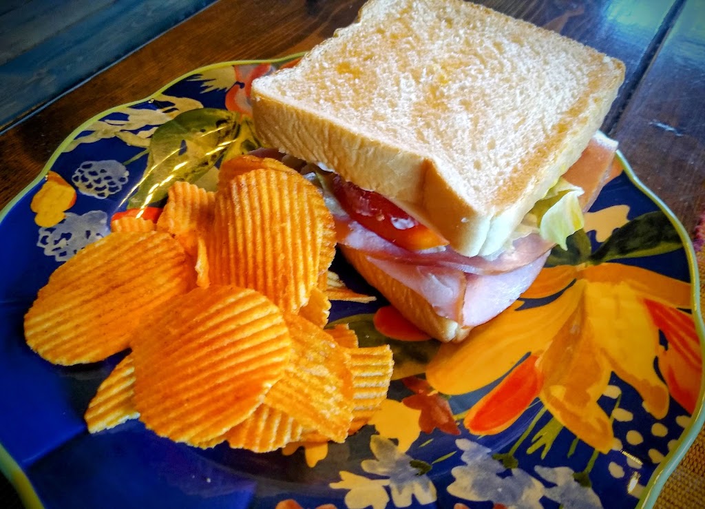 Gracey Jos Cafe | restaurant | 7475 TN-52, Orlinda, TN 37141, USA | 2707761455 OR +1 270-776-1455