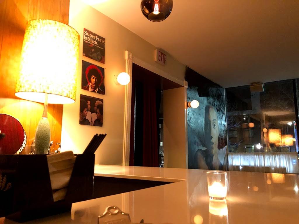 Rubys Vintage Harlem | restaurant | 2340 Adam Clayton Powell Jr Blvd, New York, NY 10030, USA | 2122341833 OR +1 212-234-1833