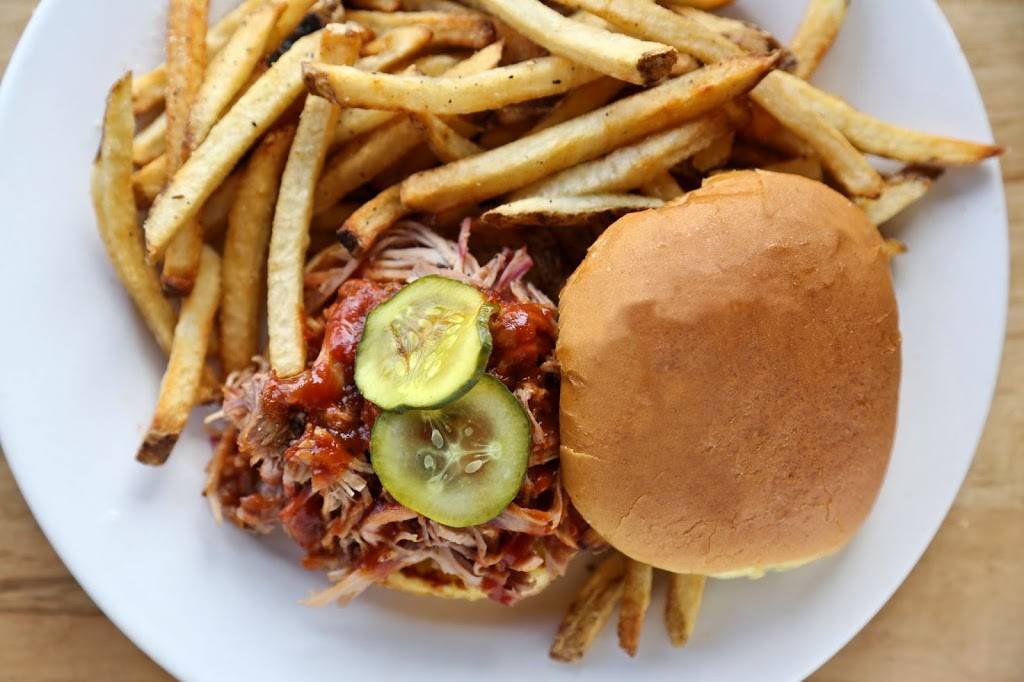 Jim N Nicks Bar-B-Q | restaurant | 3420 Sandy Plains Rd Building 100, Marietta, GA 30062, USA | 4704125445 OR +1 470-412-5445