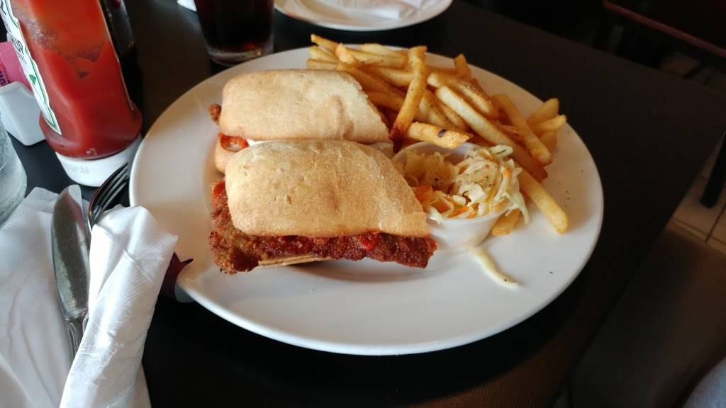 Marcos Pizzeria & Valentes Pasta House | restaurant | 4141 Tecumseh, Windsor, ON N8Y 4K9, Canada | 5199447700 OR +1 519-944-7700