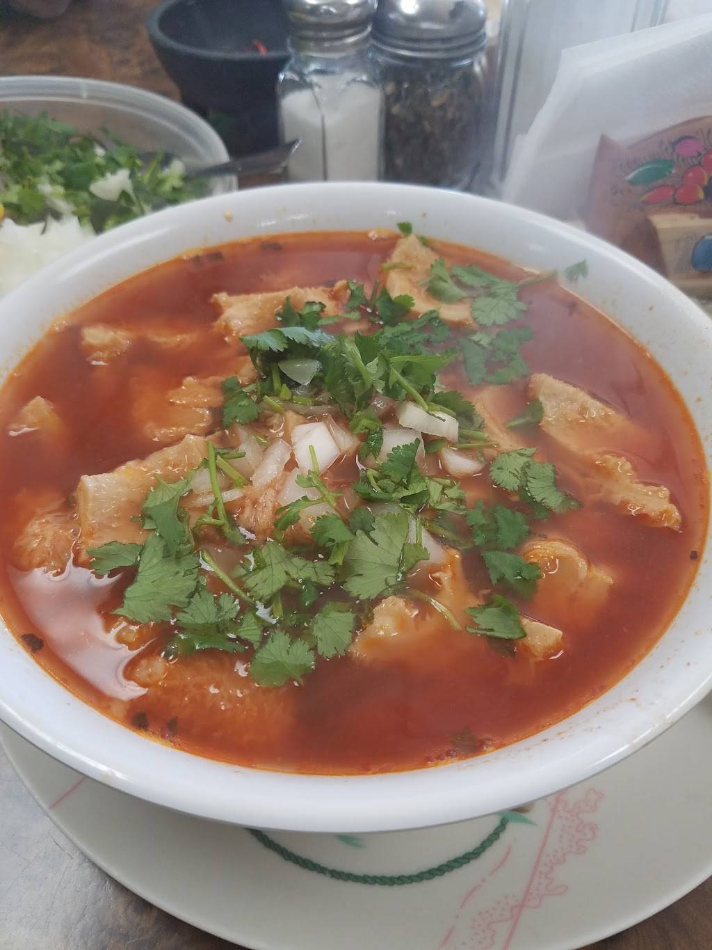 La Placita Restaurant | restaurant | 305 W 6th St, Oxnard, CA 93030, USA | 8052403149 OR +1 805-240-3149