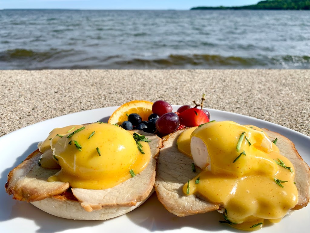 Burtons on the Bay | restaurant | 7715 Alpine Rd, Egg Harbor, WI 54209, USA | 9208683000 OR +1 920-868-3000