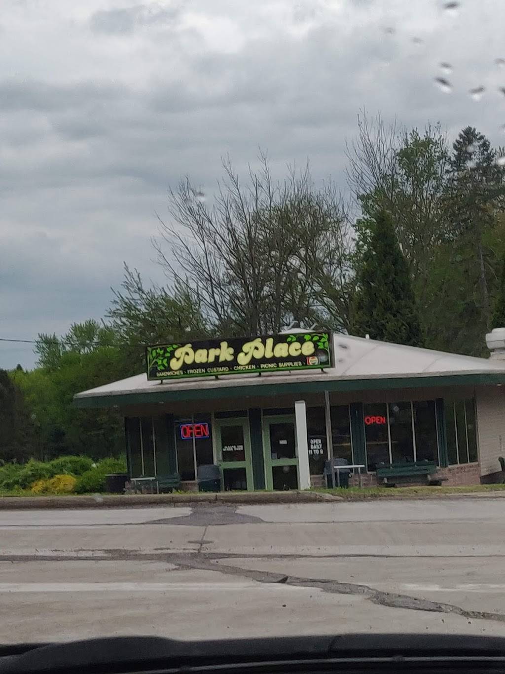 Park Place | restaurant | 6980 Dunham Rd, Walton Hills, OH 44146, USA | 4402325425 OR +1 440-232-5425