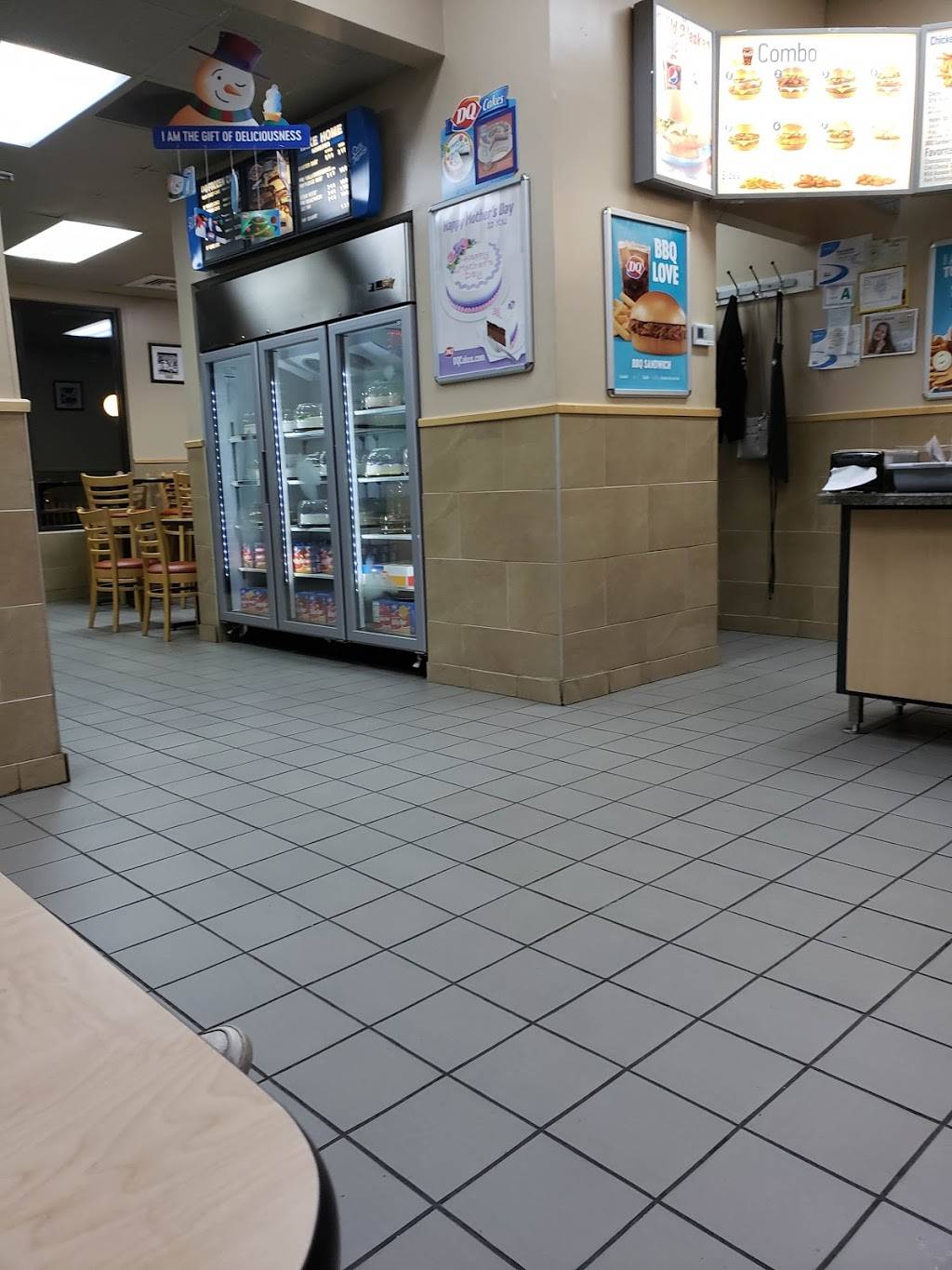 Dairy Queen | restaurant | 1130 N State St, Westville, IL 61883, USA | 2172672897 OR +1 217-267-2897