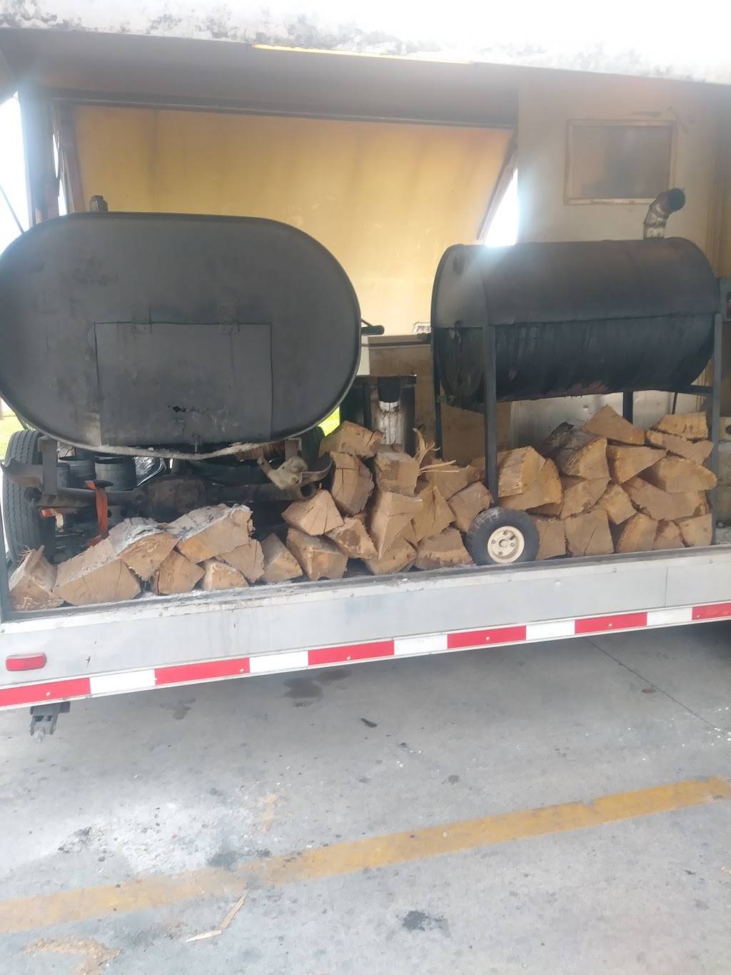 Phils Smokin BBQ | restaurant | 4347 W Third St, Dayton, OH 45417, USA | 9376108403 OR +1 937-610-8403