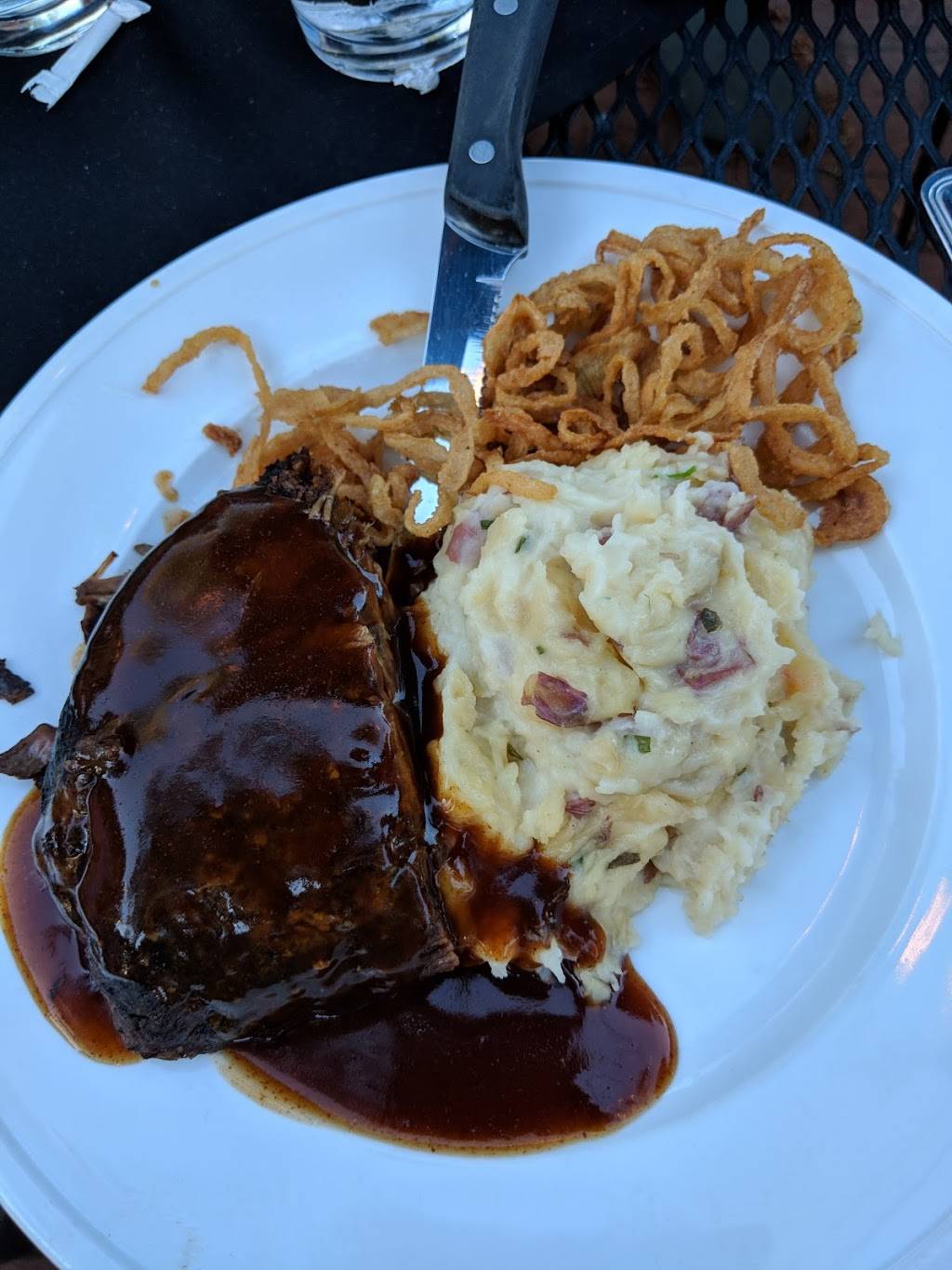 Charlie Browns Fresh Grill | restaurant | 222 Plainfield Rd, Edison, NJ 08820, USA | 7324946135 OR +1 732-494-6135