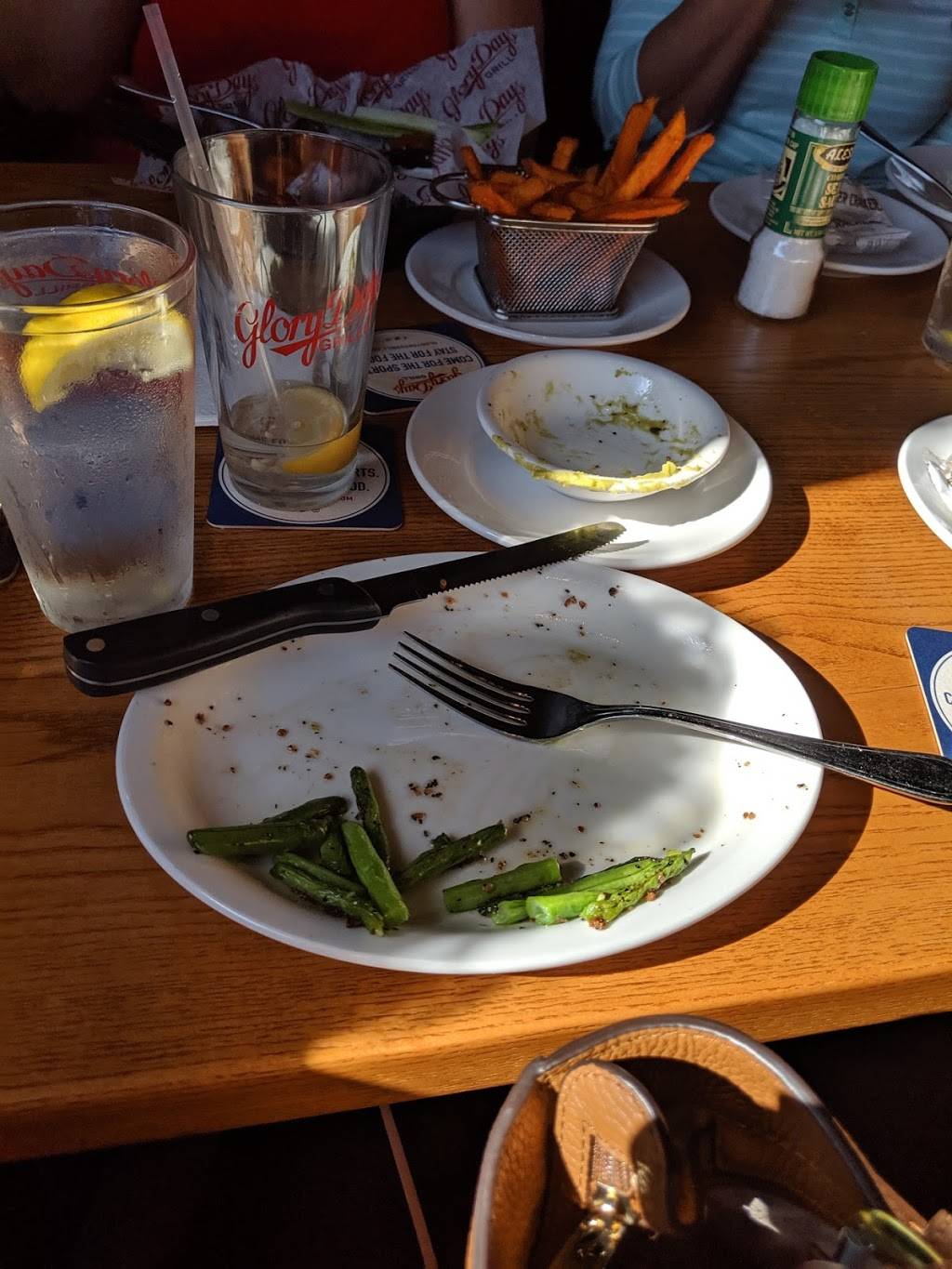 Glory Days Grill | restaurant | 4088 Park St N, St. Petersburg, FL 33709, USA | 7276140574 OR +1 727-614-0574