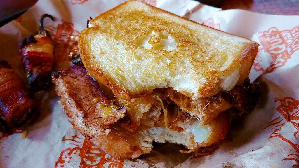 Bubbaques BBQ | restaurant | 3858 Sun City Center Blvd, Ruskin, FL 33573, USA | 8136343100 OR +1 813-634-3100