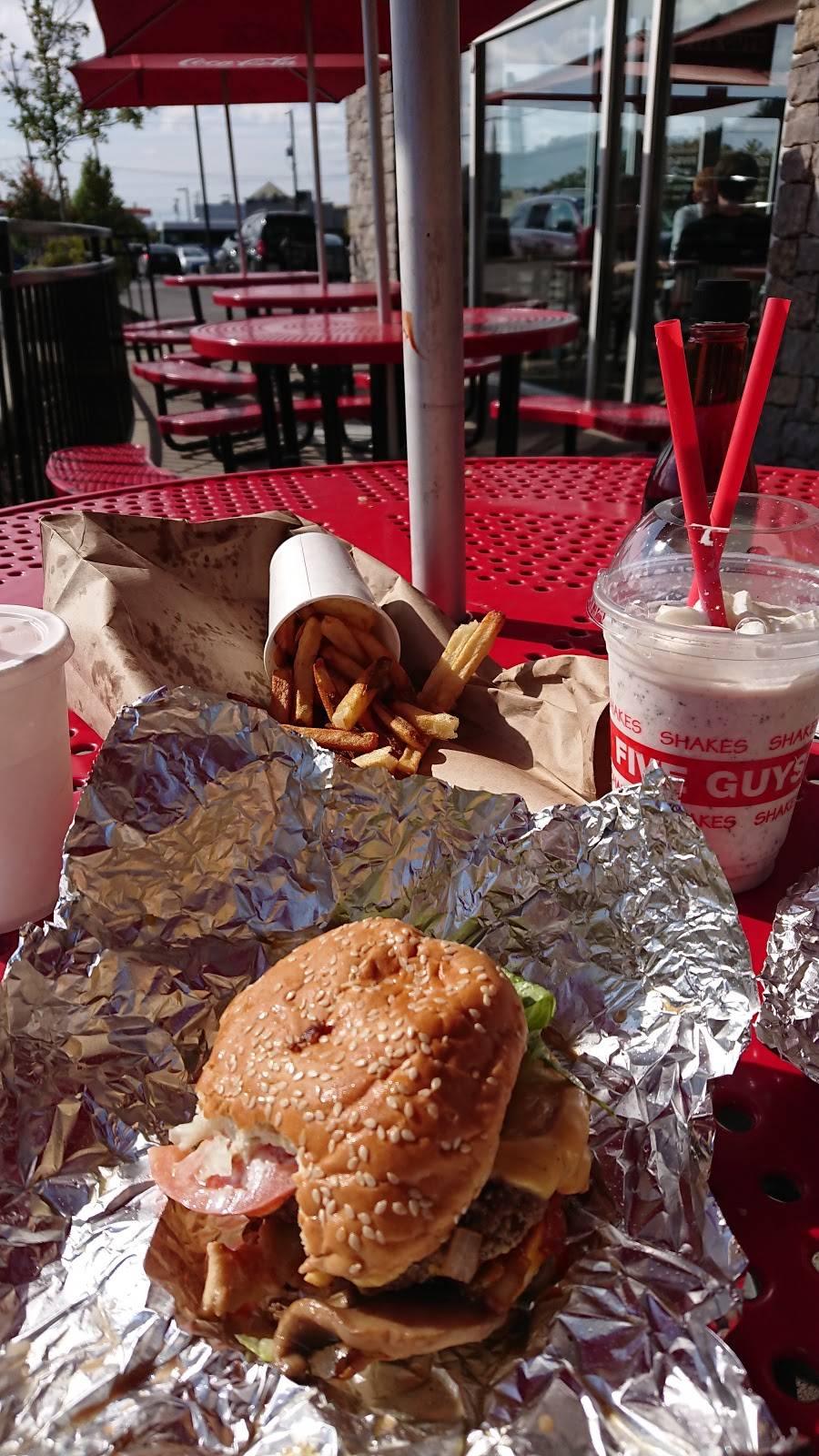 Five Guys | meal takeaway | 7026 Hwy 70 S, Nashville, TN 37221, USA | 6156730568 OR +1 615-673-0568