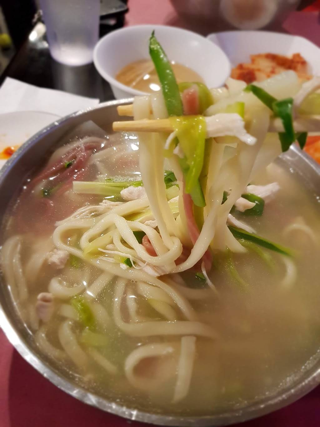 Halmae Noodle 할매칼국수 | restaurant | 413 Broad Ave, Palisades Park, NJ 07650, USA | 2014828333 OR +1 201-482-8333