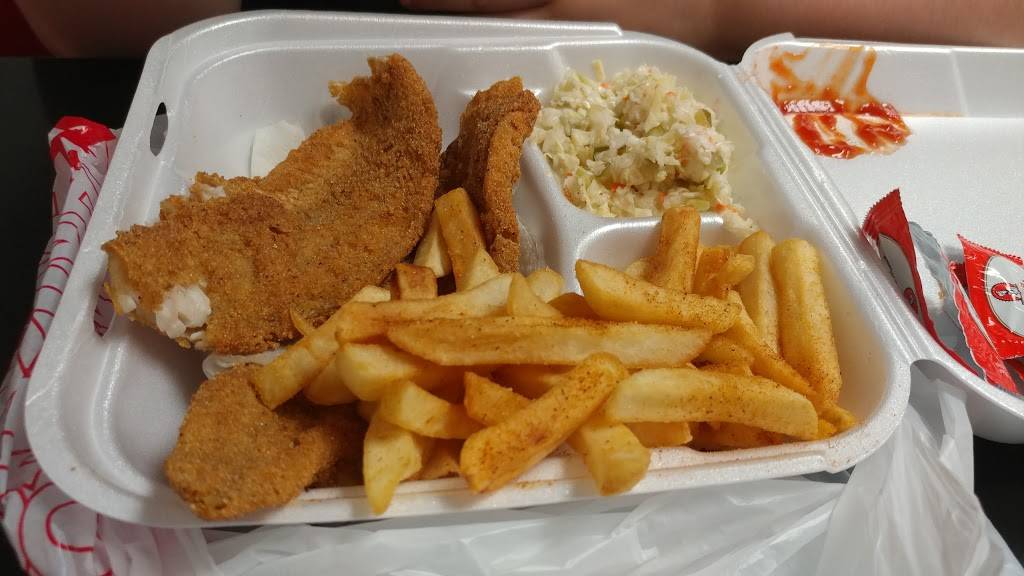 S & S Restaurant | restaurant | 239 Magnolia Ave # E, Greenwood, SC 29646, USA | 8645380418 OR +1 864-538-0418