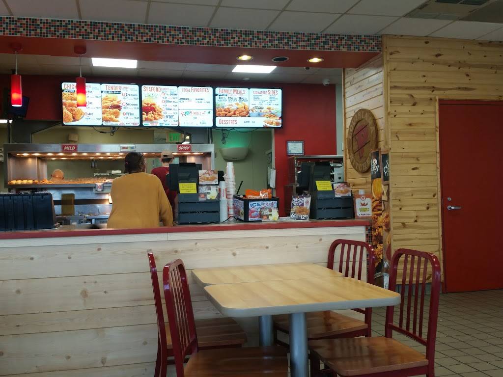 TA Elgin | restaurant | 19N741 Hwy 20, Hampshire, IL 60140, USA | 8476834550 OR +1 847-683-4550