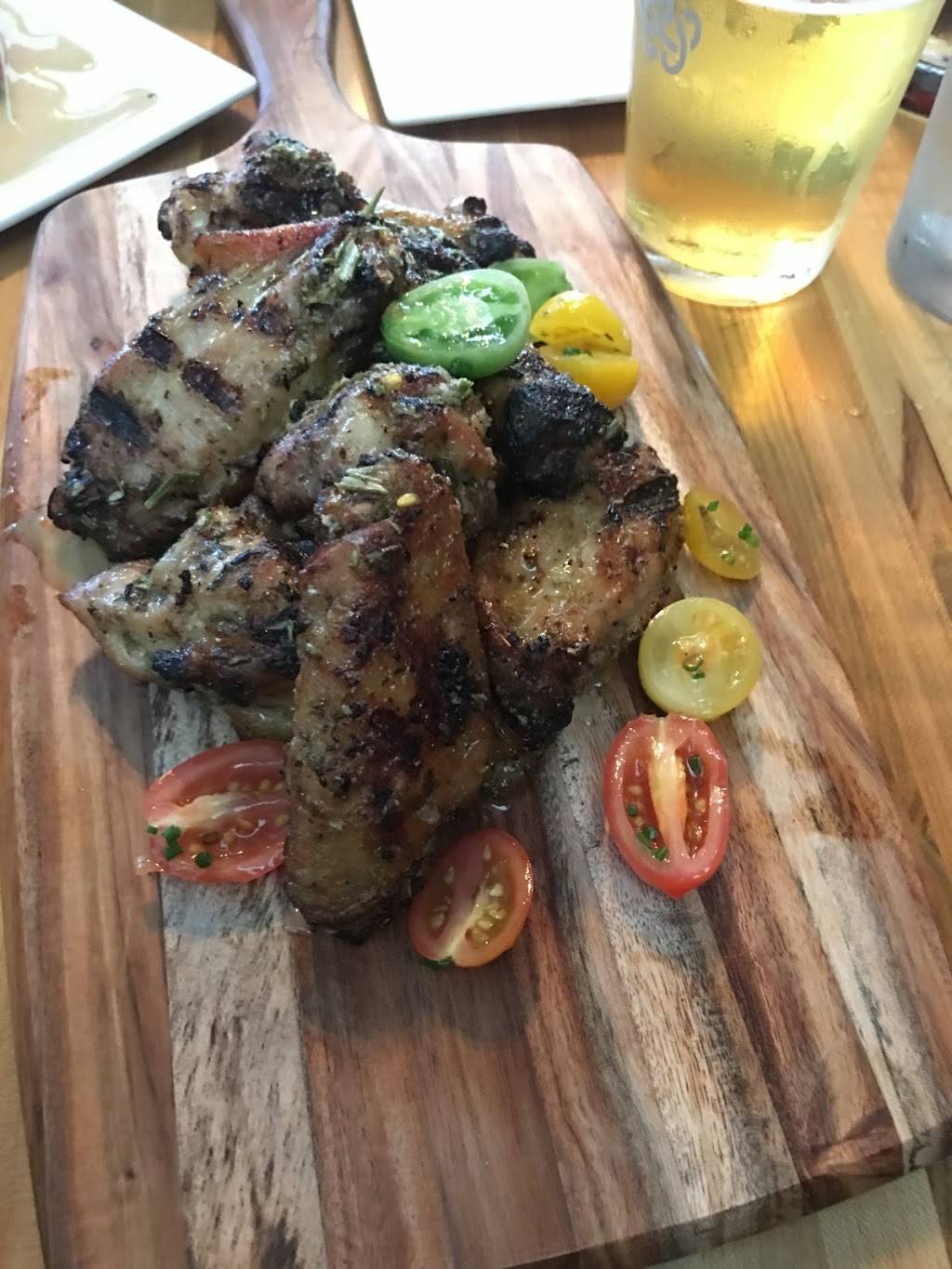 Rivers & Rhodes | restaurant | 382 Thames St, Bristol, RI 02809, USA | 4013969811 OR +1 401-396-9811