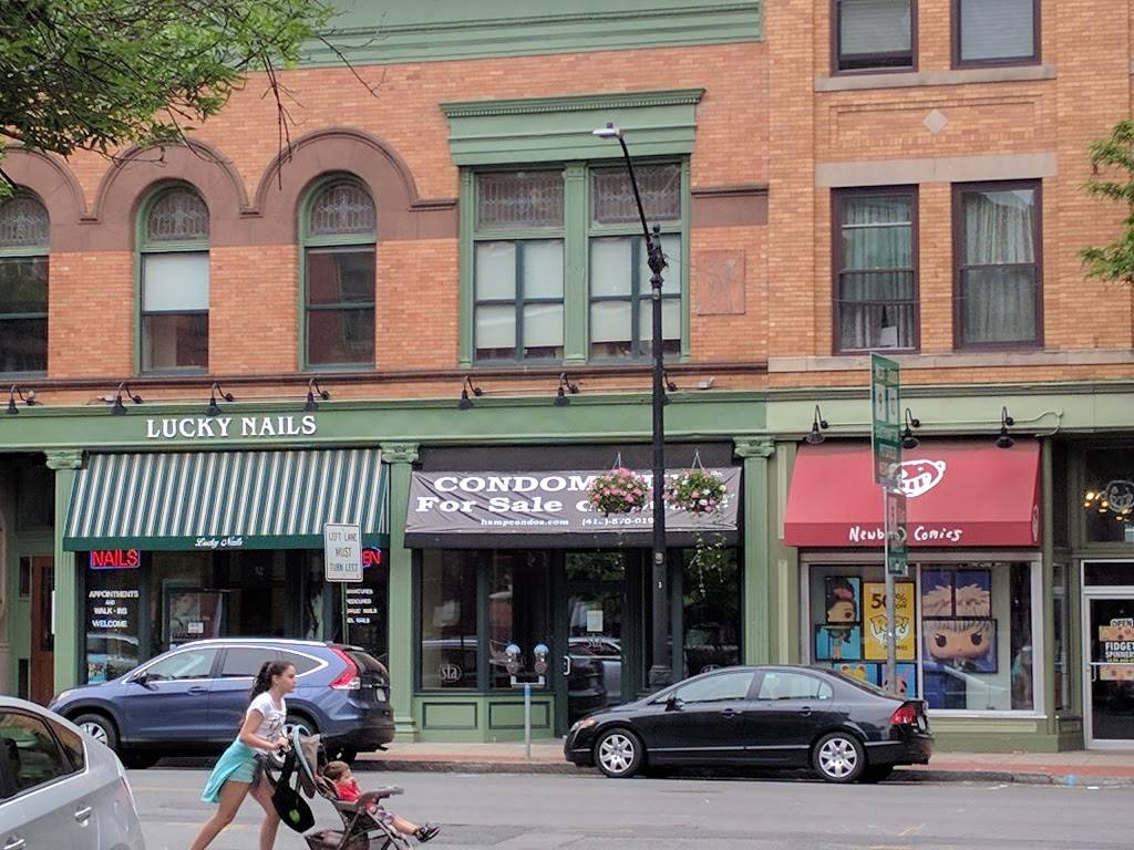 McLaddens Northampton | restaurant | 27 Pleasant St, Northampton, MA 01060, USA | 4133413680 OR +1 413-341-3680