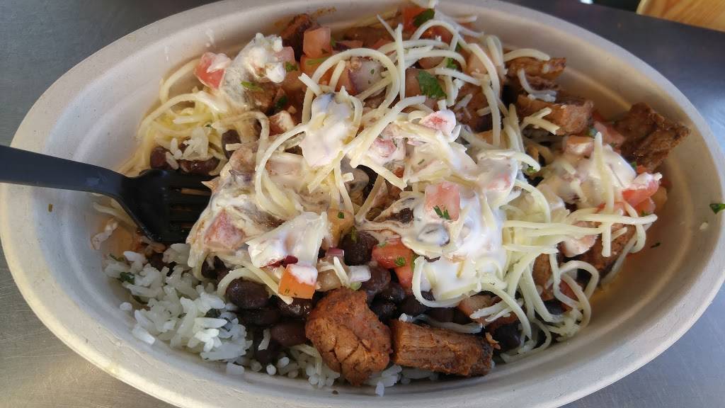 Chipotle Mexican Grill | restaurant | 880 De Long Ave, Novato, CA 94945, USA | 4158920436 OR +1 415-892-0436