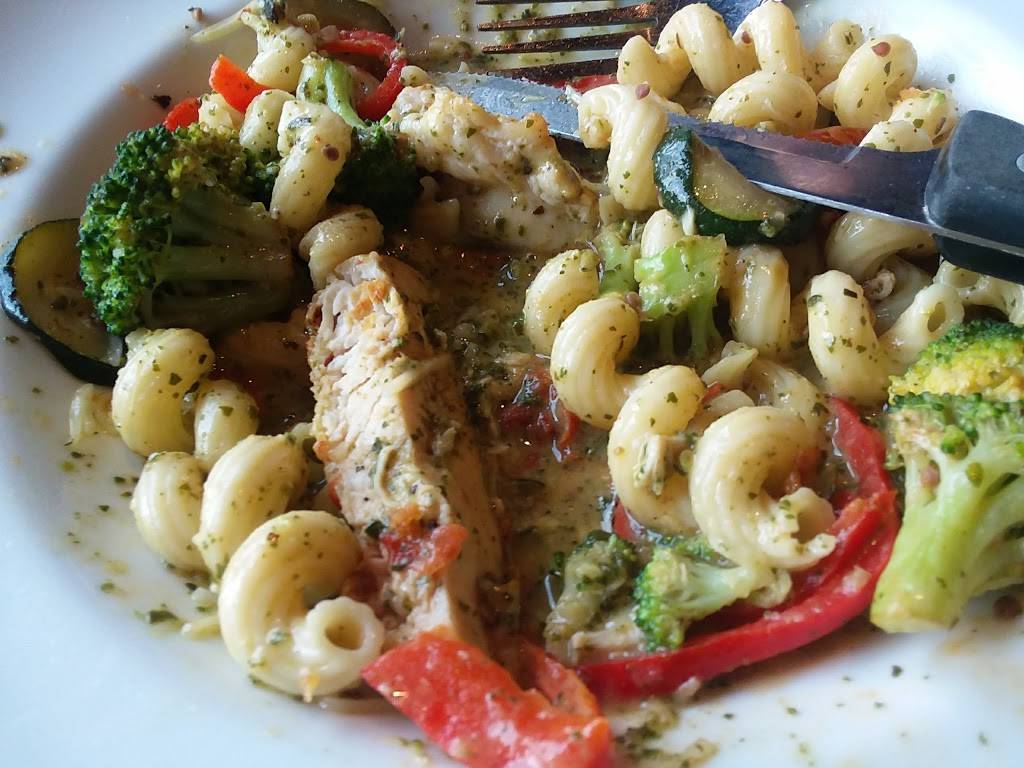 Ruby Tuesday | restaurant | 2443 FL-16, St. Augustine, FL 32092, USA | 9048290950 OR +1 904-829-0950