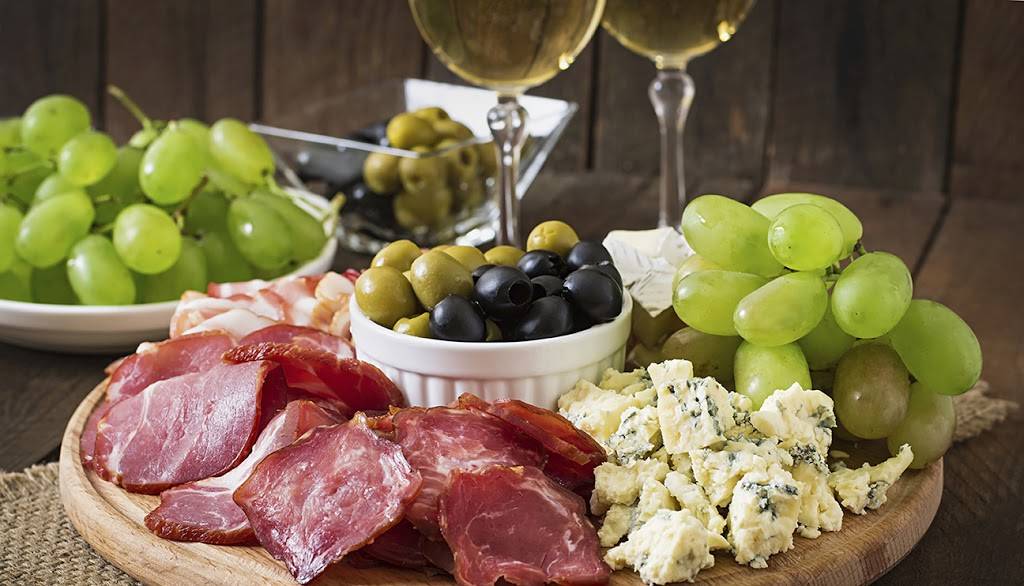 1620 Wine Bar | restaurant | 170 Water St #25, Plymouth, MA 02360, USA | 5087463532 OR +1 508-746-3532