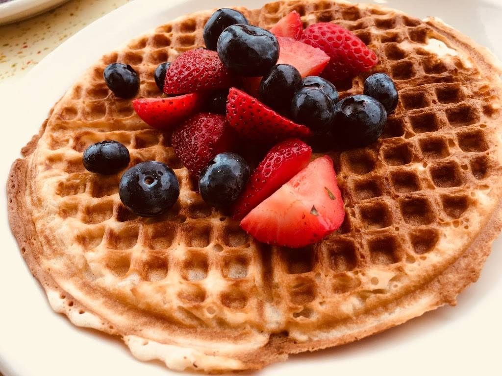 Louis | restaurant | 902 Point Lobos Ave, San Francisco, CA 94121, USA | 4153876330 OR +1 415-387-6330