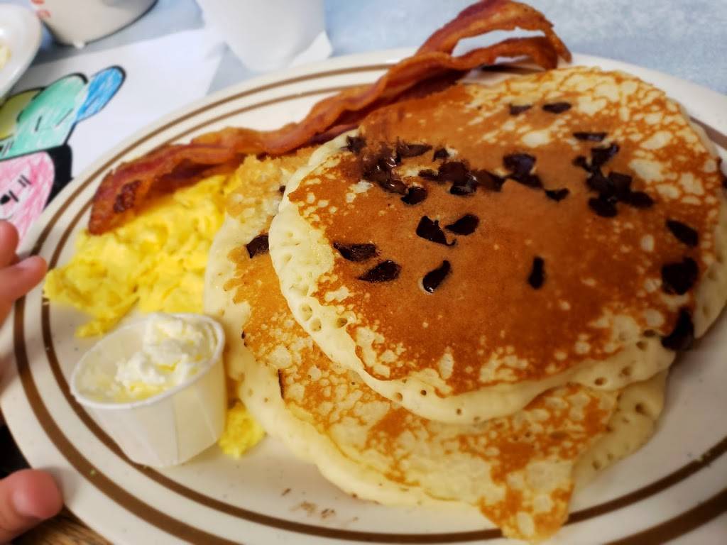 Eat at Joes | restaurant | 400 N Pacific Coast Hwy, Redondo Beach, CA 90277, USA | 3103769570 OR +1 310-376-9570