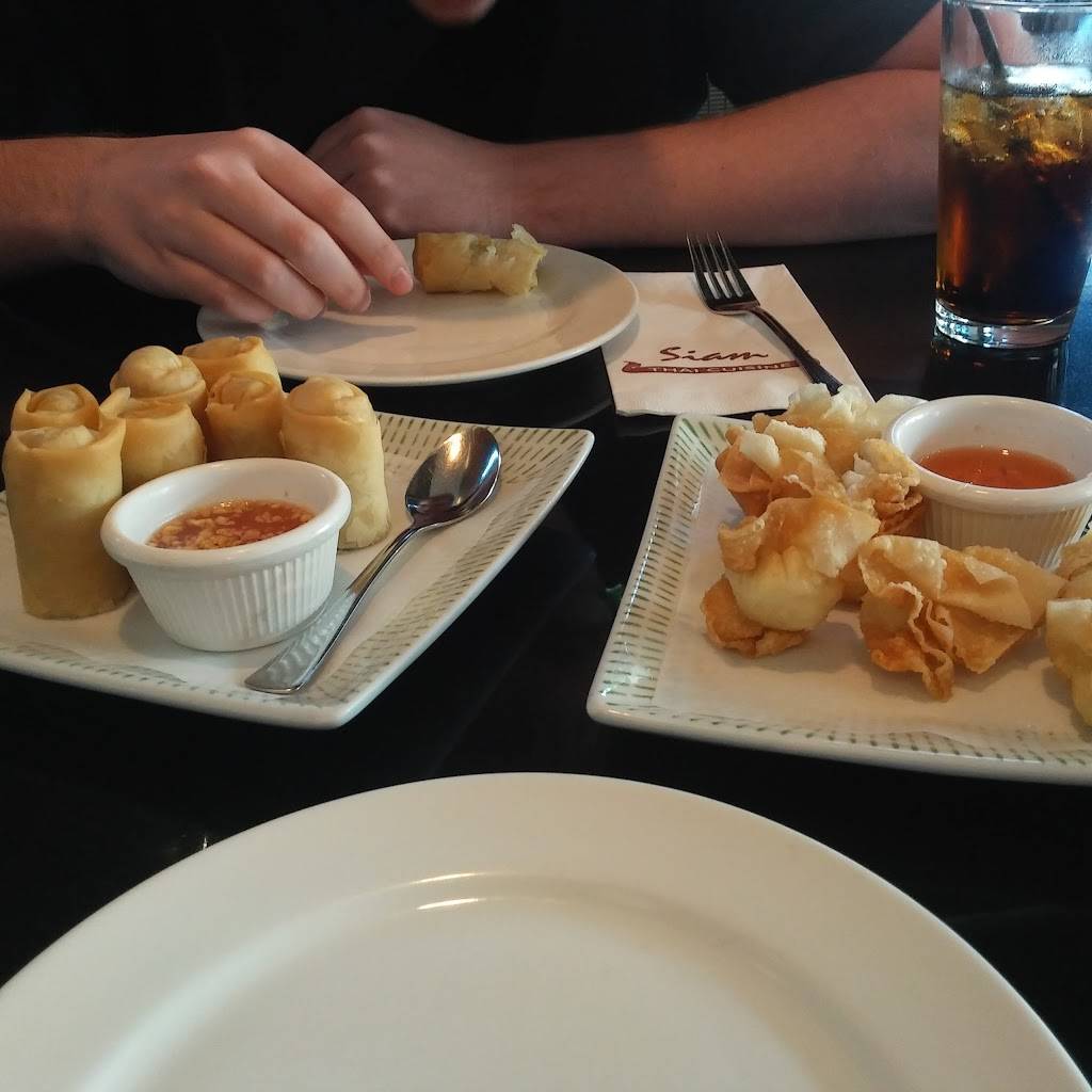 Siam on Eastlake | restaurant | 1629 Eastlake Ave E, Seattle, WA 98102, USA | 2063226174 OR +1 206-322-6174