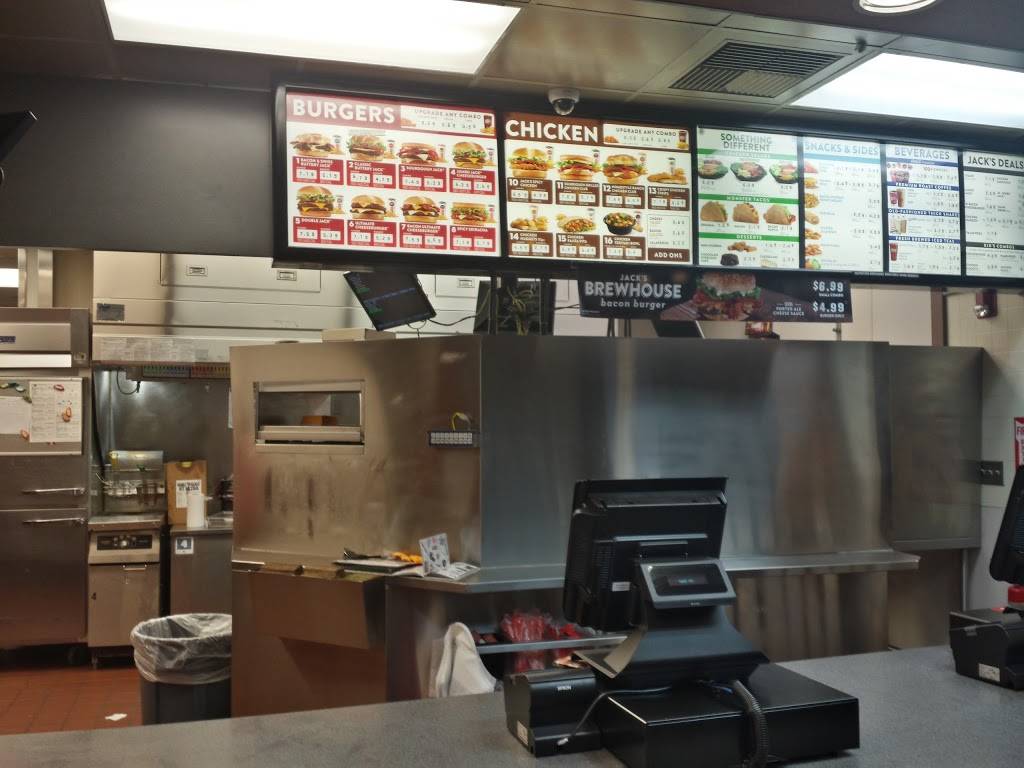 Jack in the Box | restaurant | 827 Ave D, Snohomish, WA 98290, USA | 3605686644 OR +1 360-568-6644
