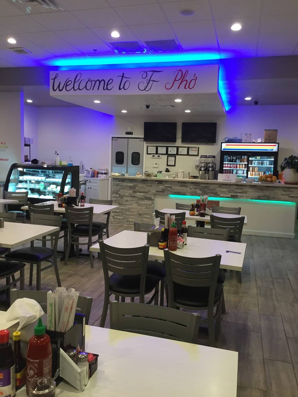 TT Pho | restaurant | 4057 Riley Fuzzel Rd #900, Spring, TX 77386, USA | 2817713983 OR +1 281-771-3983