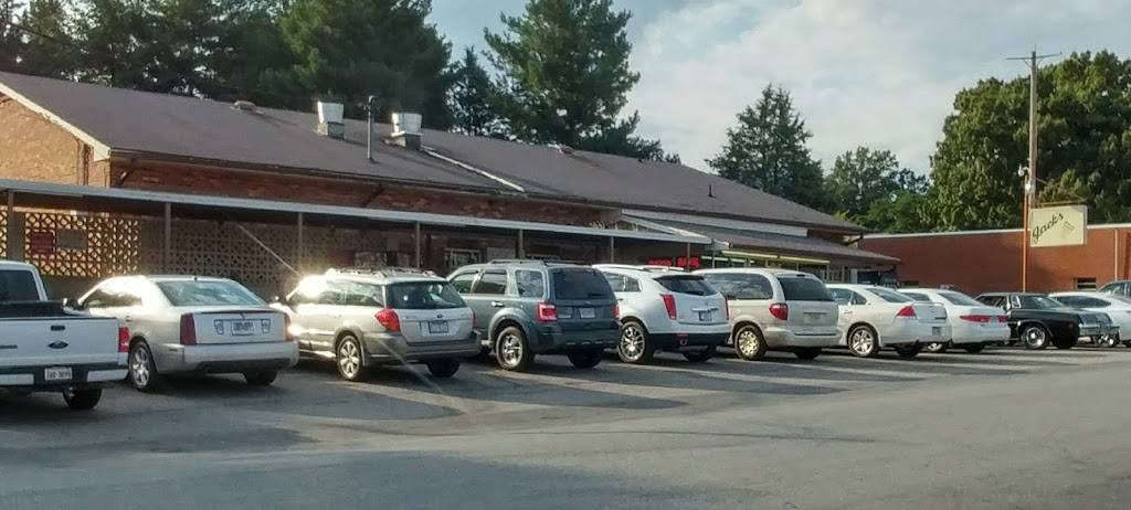 Jacks Quick Snack | restaurant | 101 Shelton St, Gretna, VA 24557, USA | 4346566325 OR +1 434-656-6325