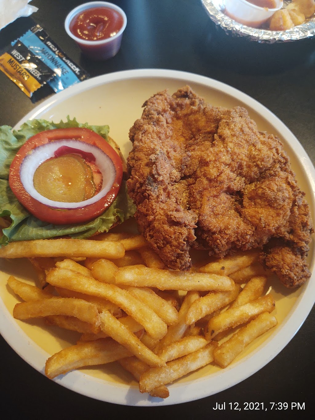 BWs Grill | restaurant | 27 Azalea Dr, Crawfordville, FL 32327, USA | 8507456257 OR +1 850-745-6257