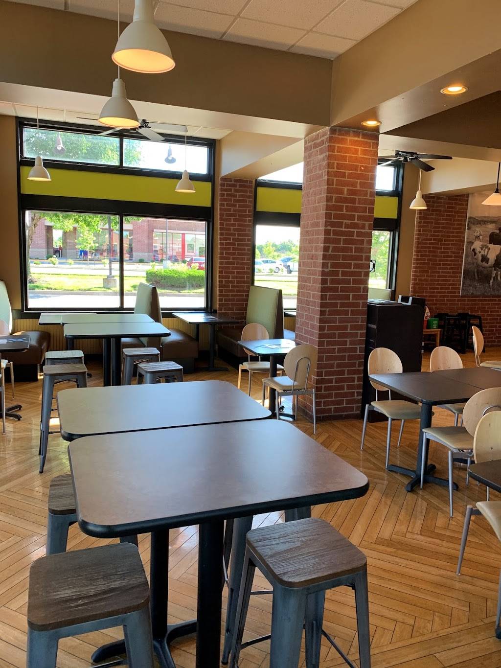 Schlotzskys | bakery | 12221 S Strang Line Rd, Olathe, KS 66062, USA | 9137822867 OR +1 913-782-2867