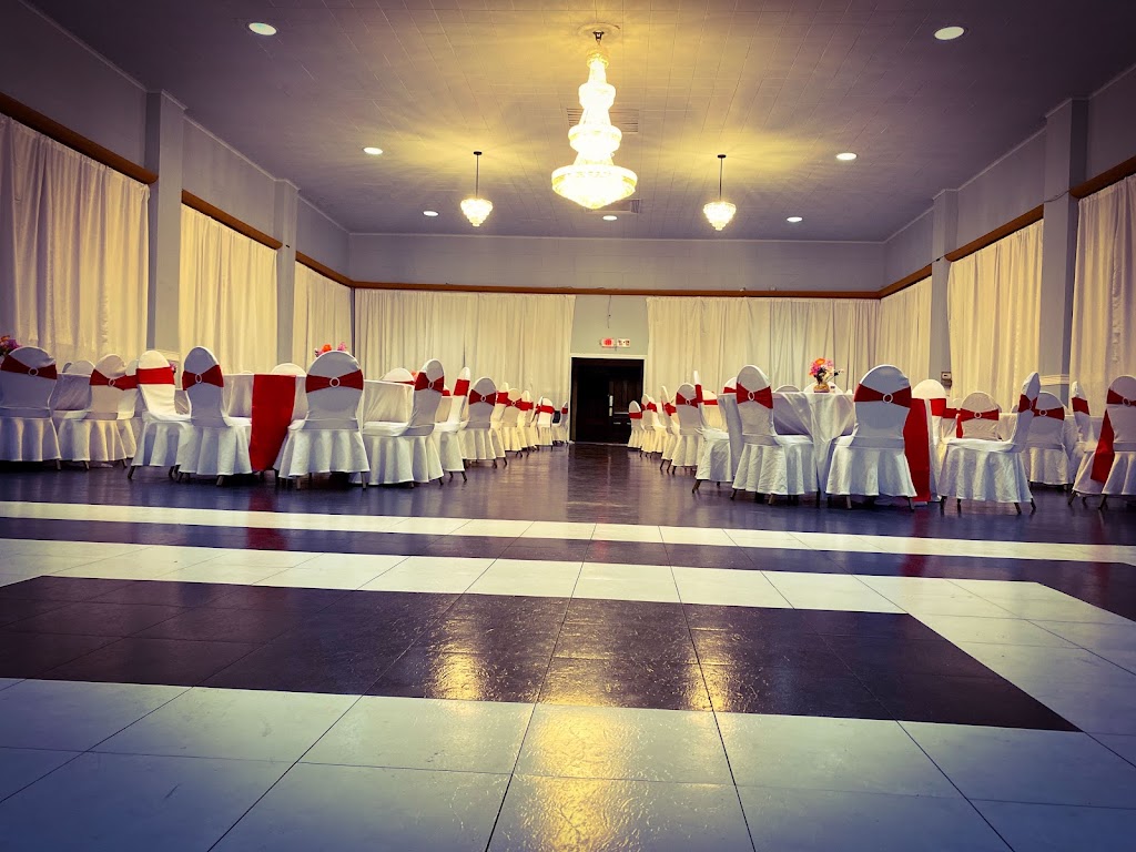 Royal Palace | restaurant | 134 E Tallmadge Ave, Akron, OH 44310, USA | 3305353919 OR +1 330-535-3919