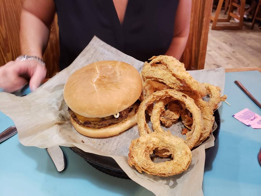 Phils Road House & Grill | restaurant | 14075 Liberty St, Montgomery, TX 77316, USA | 9365976733 OR +1 936-597-6733