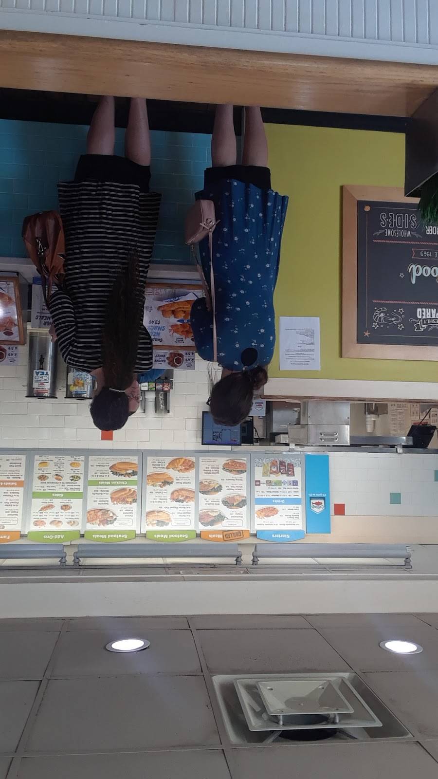 Captain Ds | restaurant | 904 Edgewood Ave N, Jacksonville, FL 32254, USA | 9043886824 OR +1 904-388-6824