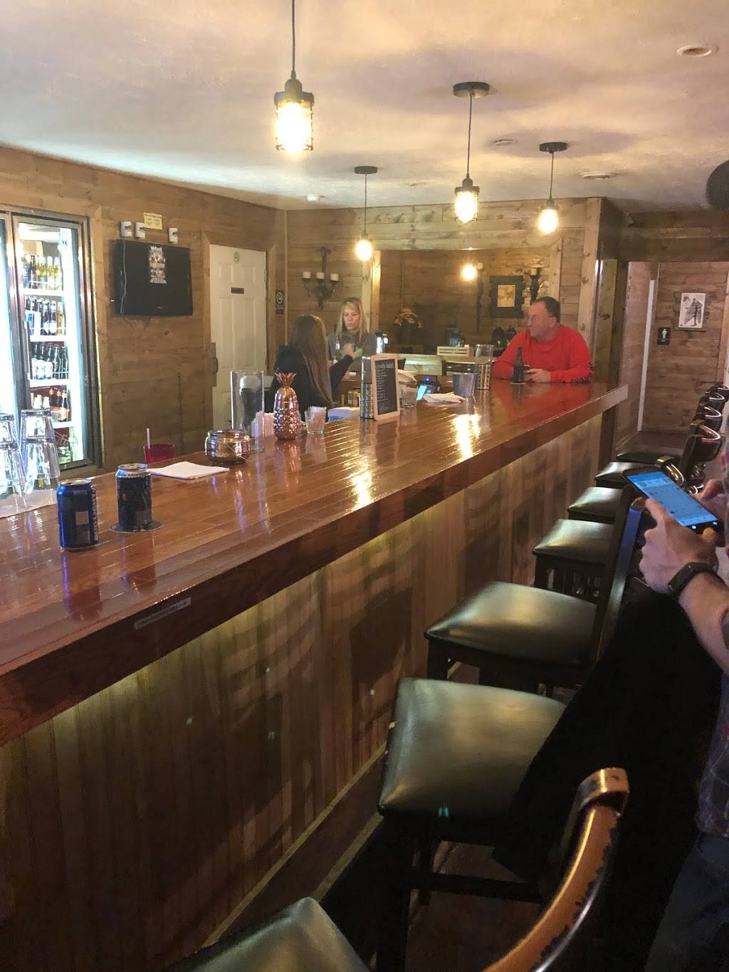 Mothman Urban Legends Bar and Grille | restaurant | 64 White Ridge Rd, Point Pleasant, WV 25550, USA | 3046758184 OR +1 304-675-8184