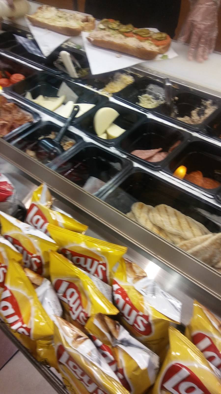 Subway Restaurants | restaurant | 8124 Fredericksburg Rd, San Antonio, TX 78229, USA | 2109495185 OR +1 210-949-5185