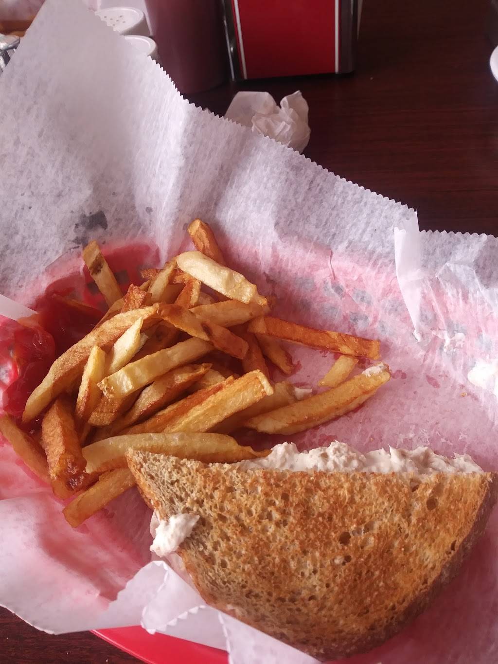 Suzie Qs Breakfast Nook | restaurant | 2410 38th St, Bay City, MI 48708, USA | 9894021792 OR +1 989-402-1792