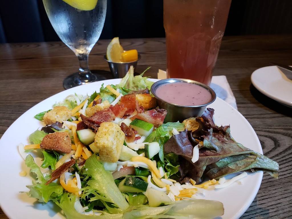 Havana’s | restaurant | 1 N Lake Park Blvd, Carolina Beach, NC 28428, USA | 9104582822 OR +1 910-458-2822