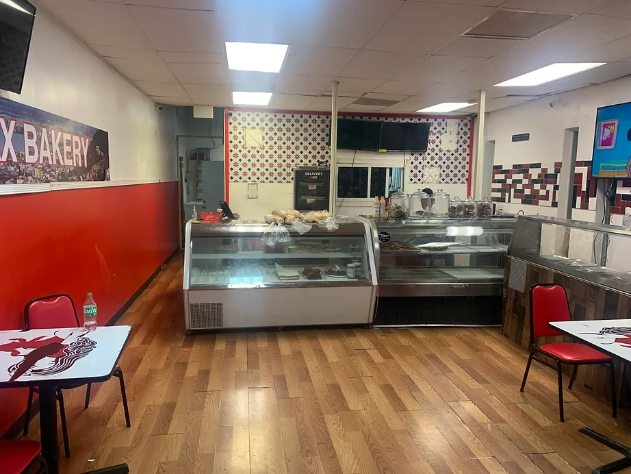 Max Bakery and Catering | bakery | 125 Hypoluxo Rd Site A, Lantana, FL 33462, USA | 5612944376 OR +1 561-294-4376