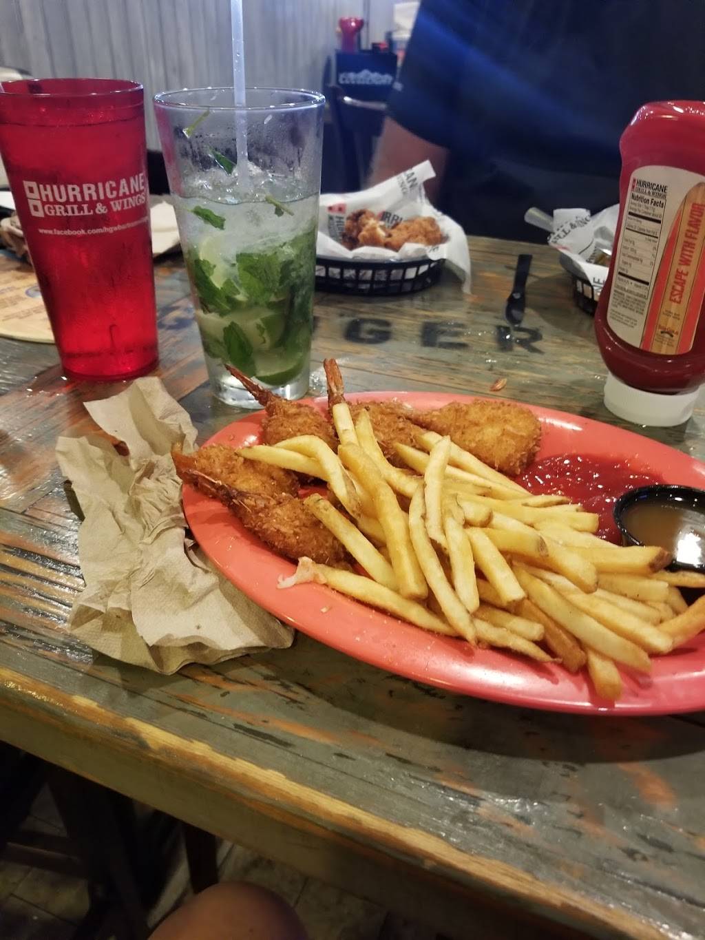 Hurricane Grill & Wings | restaurant | 10920 Baymeadows Rd, Jacksonville, FL 32256, USA | 9043632503 OR +1 904-363-2503