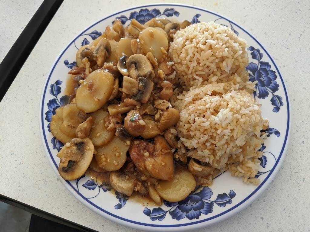 Great Wall Express | restaurant | 900 Woodbury Ave, Council Bluffs, IA 51503, USA | 7123239622 OR +1 712-323-9622