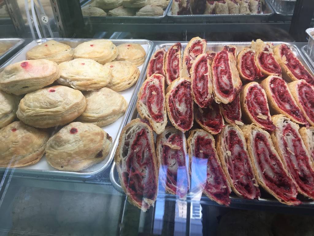 Chris & Sons Roti Shop and Bakery | restaurant | 198-21 Hollis Ave, Jamaica, NY 11412, USA | 7187400600 OR +1 718-740-0600