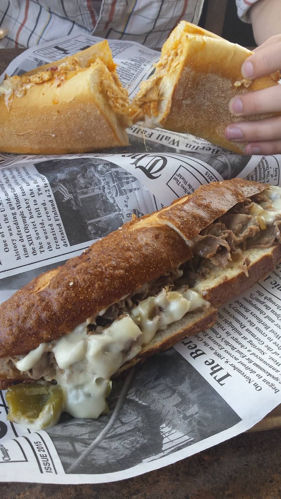 G-Knows Cheesesteaks | restaurant | 1310 Forest Ave, Staten Island, NY 10302, USA | 7182739016 OR +1 718-273-9016