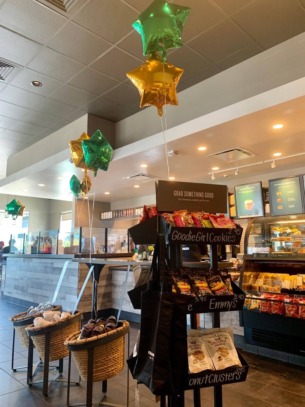 Starbucks | cafe | 13686 Foothill Blvd, Sylmar, CA 91342, USA | 8183364840 OR +1 818-336-4840