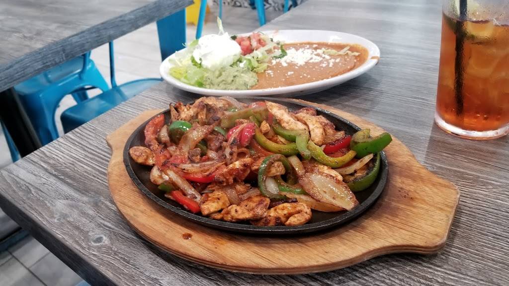 Dahlia Mexican Kitchen | restaurant | 422 Beach Village Dr, Flagler Beach, FL 32136, USA | 3863383514 OR +1 386-338-3514