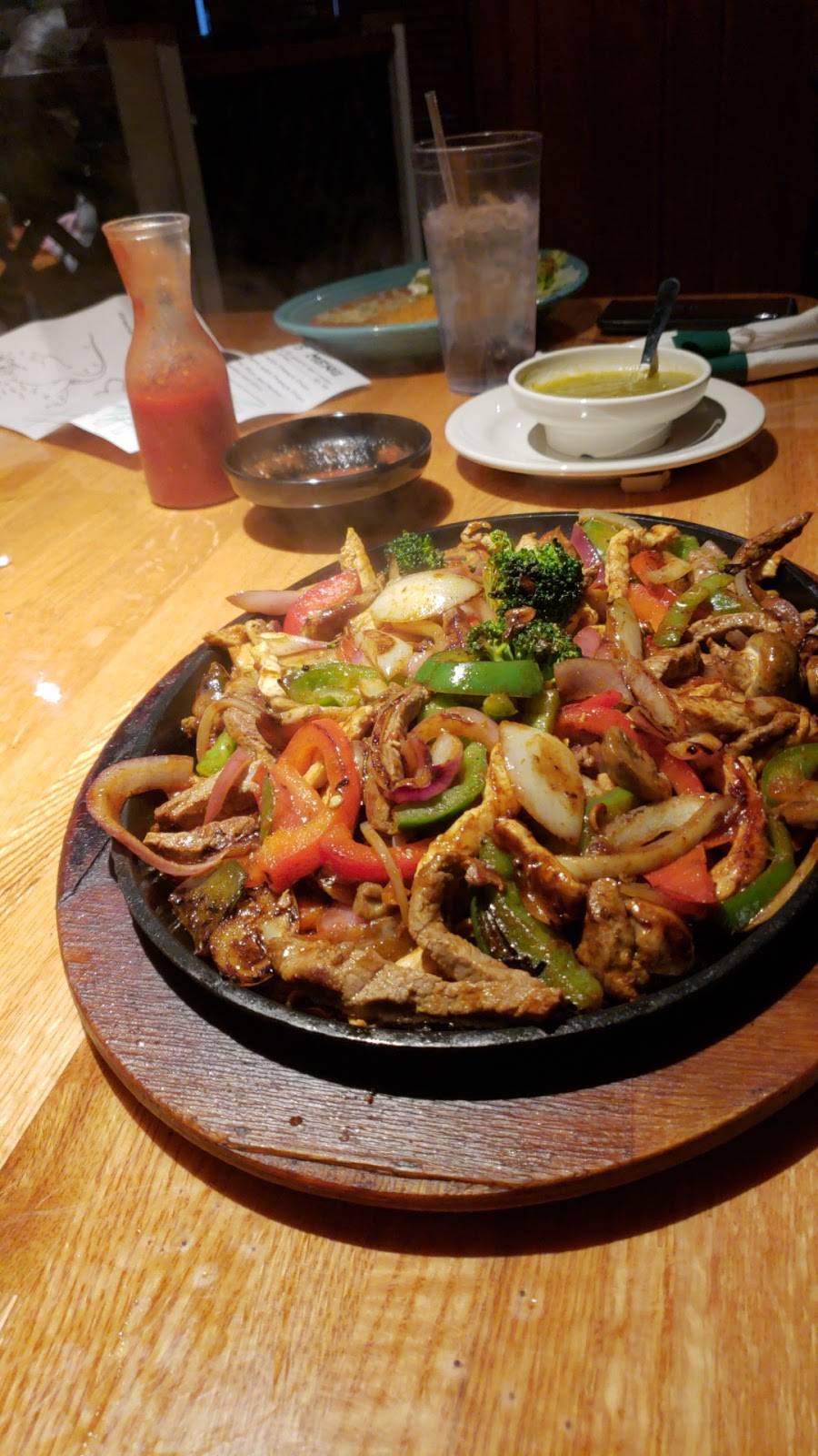 El Patron Mexican Grill | restaurant | 301 Center St #1, Chardon, OH 44024, USA | 4402850702 OR +1 440-285-0702