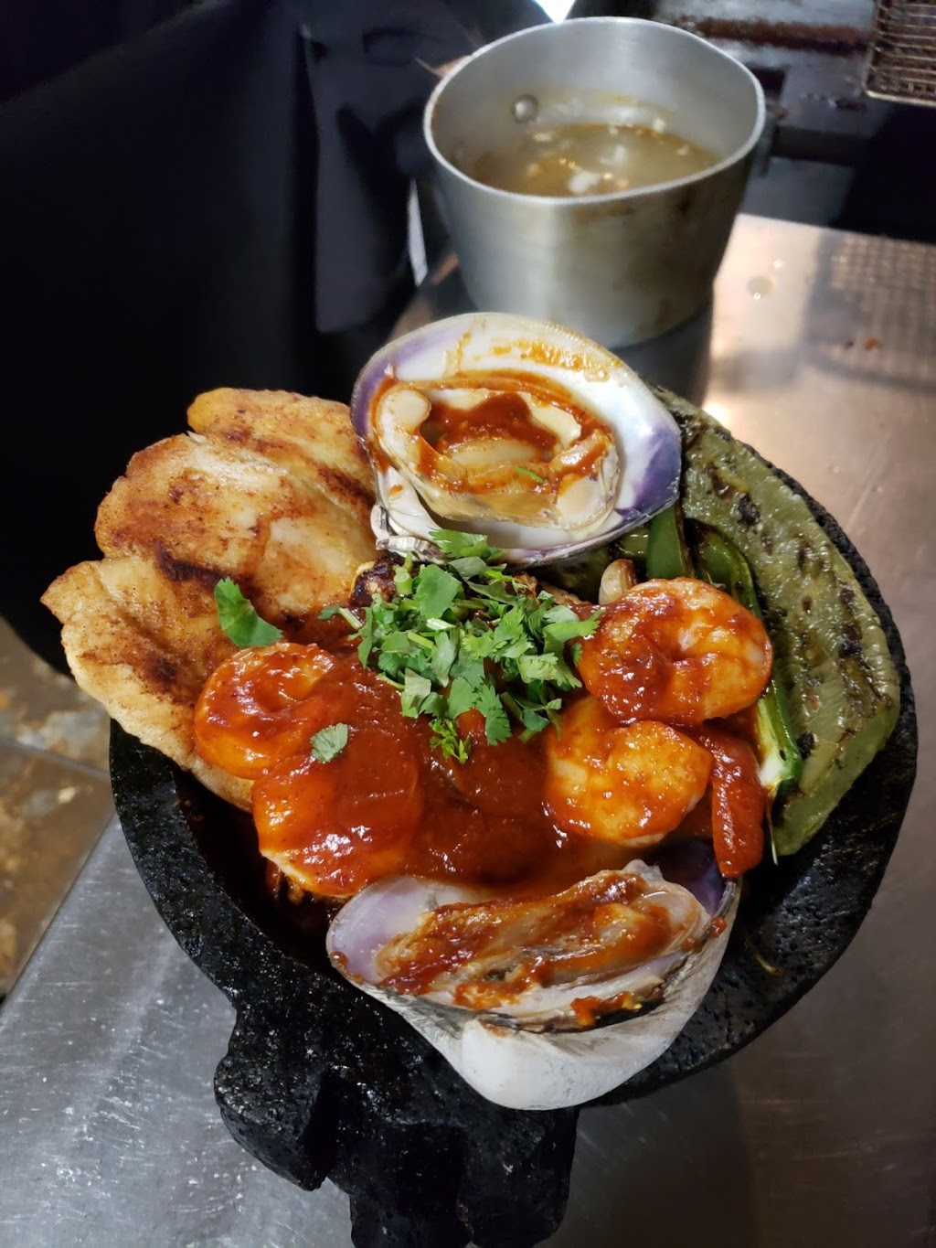 La bahía de ensenada | restaurant | 119 N Uruapan Way, Dinuba, CA 93618, USA | 5595960762 OR +1 559-596-0762