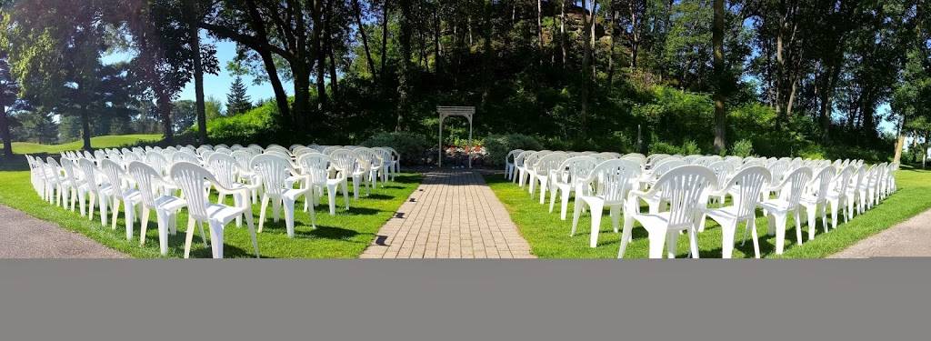 Drugans Castle Mound Country Club | restaurant | W7665 Sylvester Rd, Holmen, WI 54636, USA | 6085264144 OR +1 608-526-4144