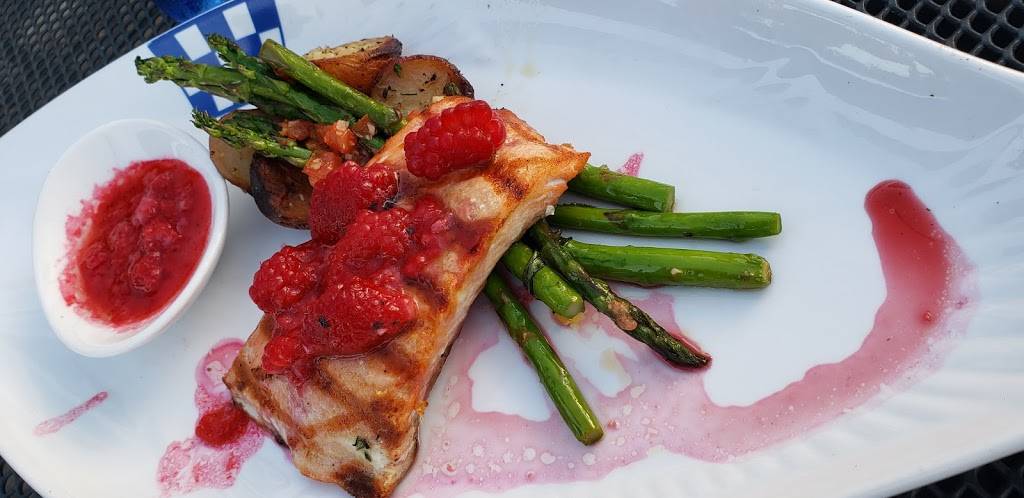 Dukes Seafood | restaurant | 3327 Ruston Way, Tacoma, WA 98402, USA | 2537525444 OR +1 253-752-5444