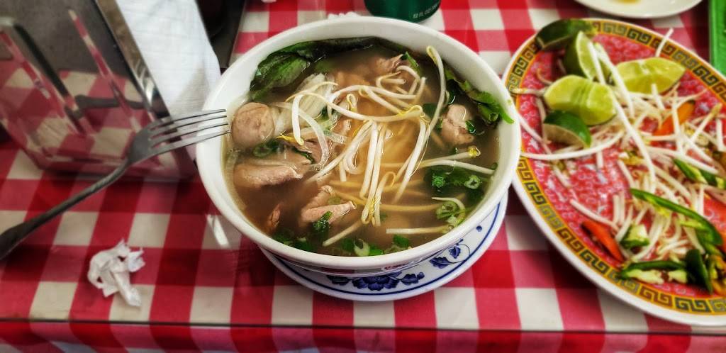 New Phó | restaurant | 1036 E Anaheim St, Long Beach, CA 90813, USA | 5624323133 OR +1 562-432-3133